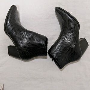Matisse Astoria ankle bootie